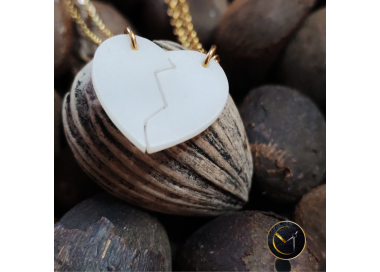 Collier coeur sécable en ivoire végétal et acier inoxydable