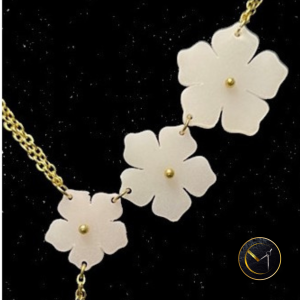 collier fleurs en ivoire végétal et acier inoxydable