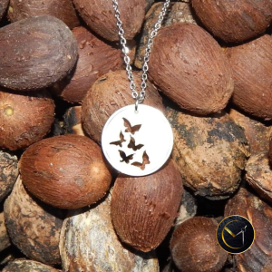 Collier papillons, ivoire végétal, acier inoxydable
