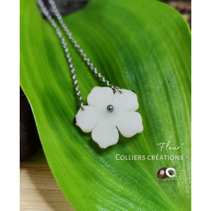 Collier fleur