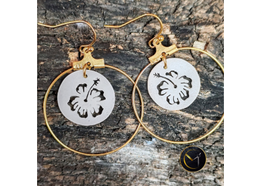Boucles d'oreilles créoles hibiscus en ivoire végétal et acier inoxydable